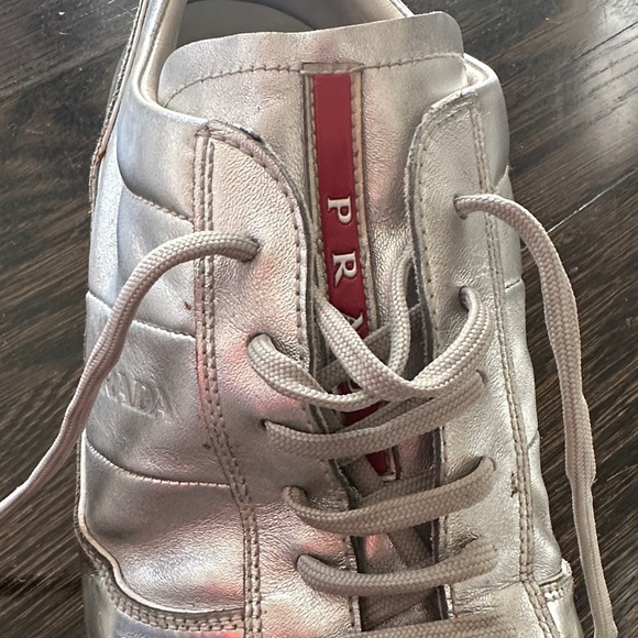 Prada Men's Silver Sneakers with Red Accent - Picture 7 of 8